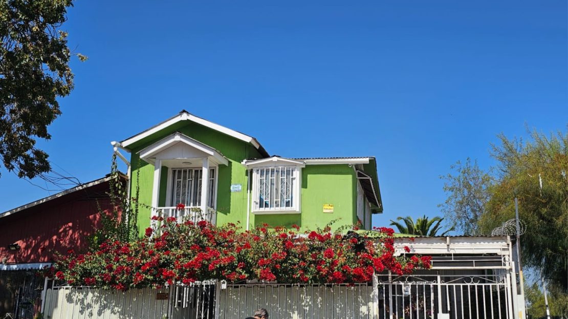 Casa Con Local Comercial En Funcionamiento – La Pintana