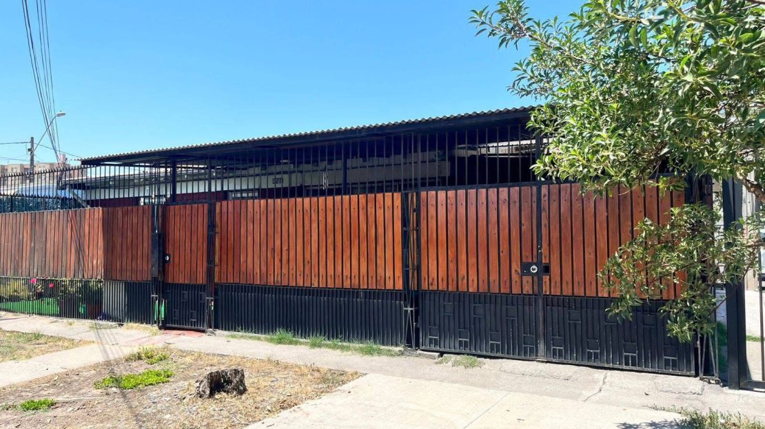 Venta de Casa Esquina en La Granja – Villa Dagoberto Godoy